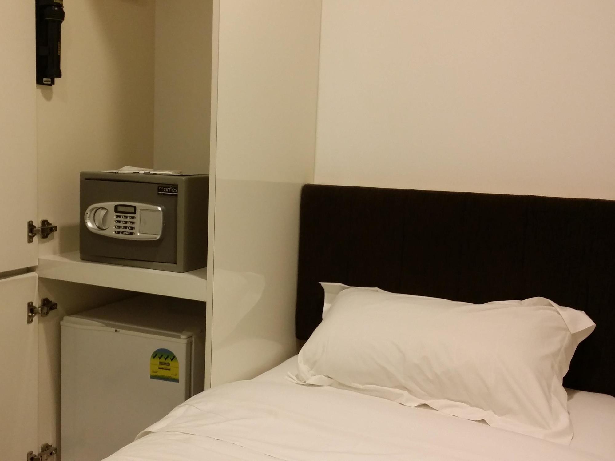 Dash Living On Mackenzie Khách sạn 3*
